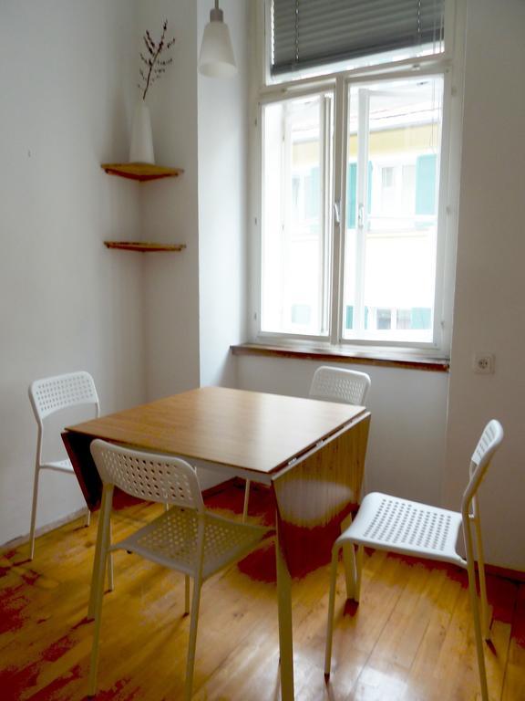 Apartment Jakominiplatz Graz Room photo